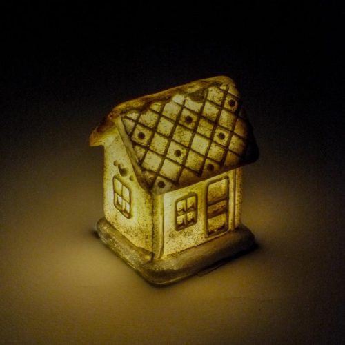 Világítós mézeskalács házikó 1db