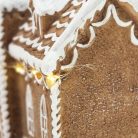 Világítós mézeskalács templom