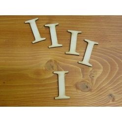 Natúr fa - Betű Carmen 5db/csomag 5cm