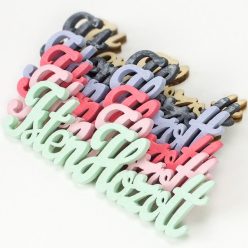   Fa "Isten Hozott" felirat vegyes színek 10cm 6db/csomag