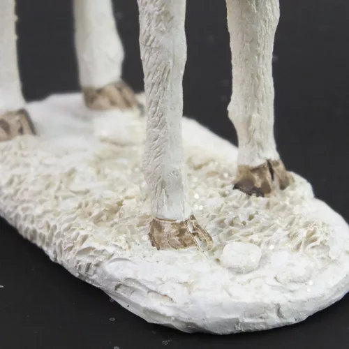 Kerámia glitteres álló fehér őzike sapkában 2 féle