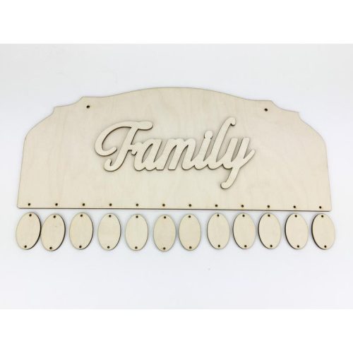 Natúr fa - "Family" felirat 9x18cm