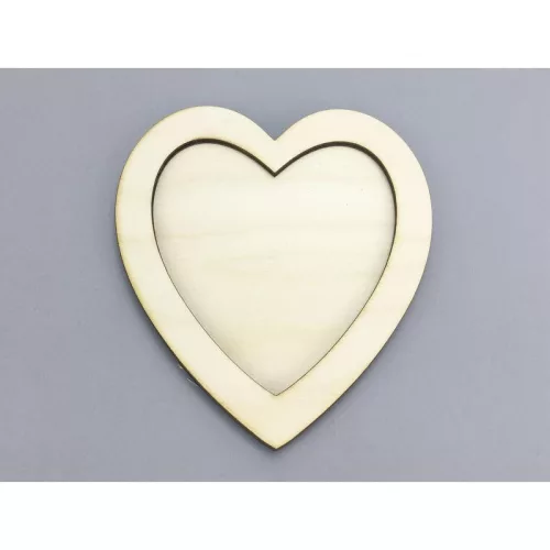 Natúr fa - Szív kerettel  13x15cm