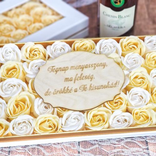 Natúr fa - Nagyszülőköszöntő tábla "Tegnap menyasszony.." 13,5cm