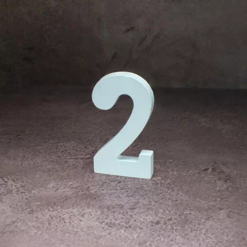 Fa asztalszámok fehér 2-es 1db/csomag