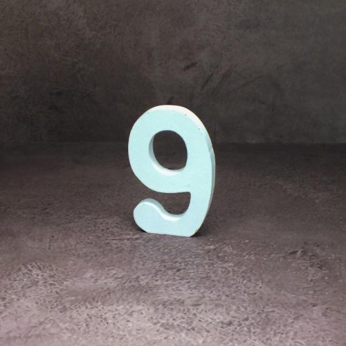 Fa asztalszámok fehér 9-es 1db/csomag