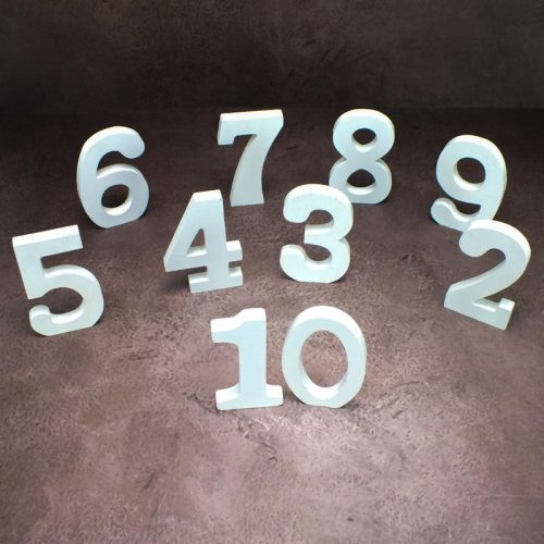 Fa asztalszámok fehér 9-es 1db/csomag