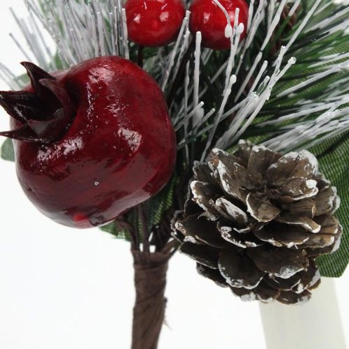 Piros bogyós ág tobozzal