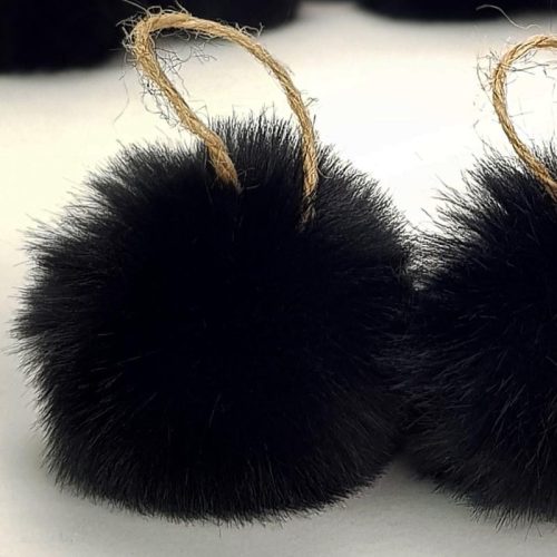 Pihe-puha szőrgombóc 6cm 10db/cs fekete