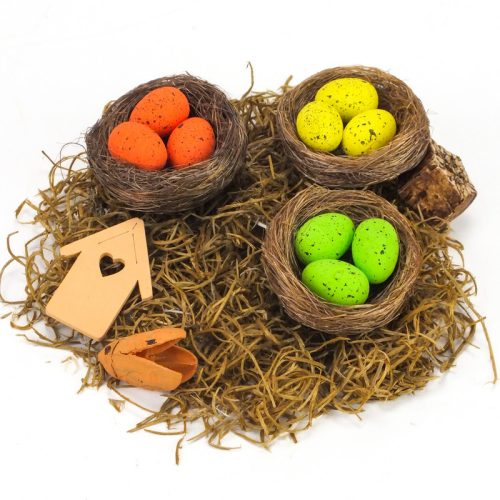Tojások fészekben sárga-zöld-narancs