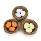 Tojások fészekben fehér-natúr-krém