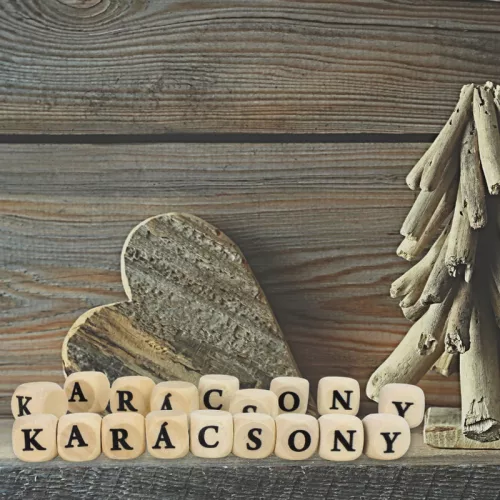  Nyomtatott fa  dobókocka natúr - KARÁCSONY felirattal 2szett/csomag