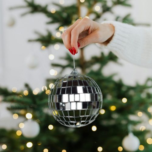  Ezüst diszkógömb karácsonyi dísz 8cm