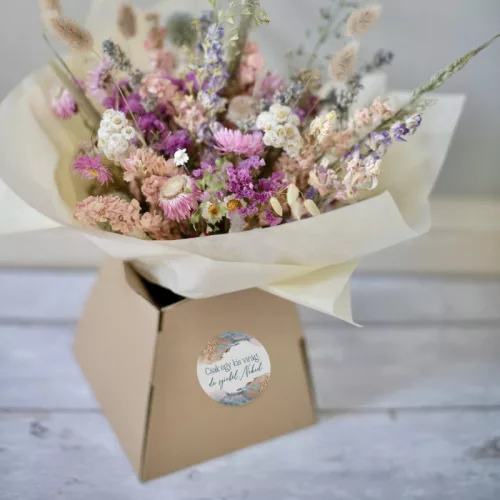 Matrica - Nőnapi márványos matricák 15db/lap 